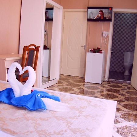 Elite Lux Hotel Тбілісі Екстер'єр фото